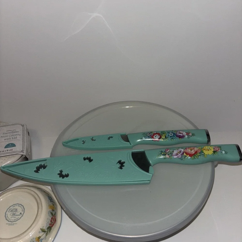 Pioneer Woman Lot of Kitchen Supplies, Metal Bowl With Lid, Knives, Bowls, Etc.